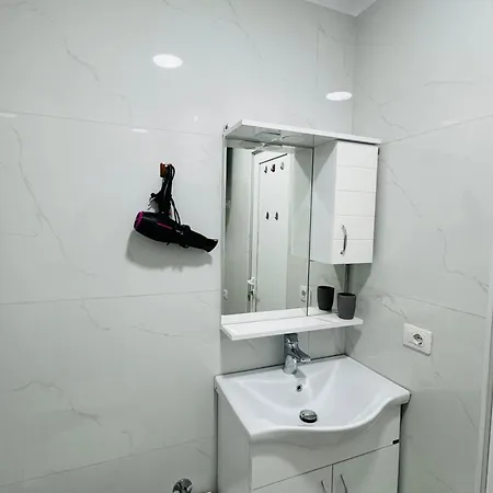 Cozy Flat Near Air Albania Stadium 2