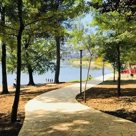 Cozy Flat Near Air Albania Stadium 2 ティラナ