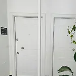 Cozy Flat Near Air Albania Stadium 2 *