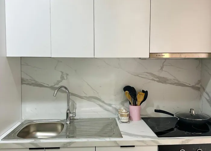 Apartament Cozy Flat Near Air Albania Stadium 2 *